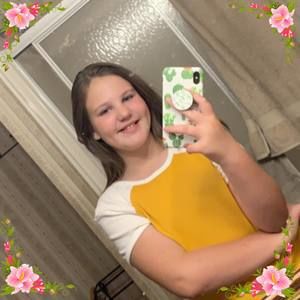 Meet your Posher, Mikayla